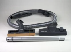 Hoover 39001512 Brave BV71 BV 20011 ECO Bodenstaubsauger + Parkettdüse, 700 W, Schwarz -Rein Blitz Geschaft 19823a6b8b7ea8fc3e9925f6cdeba575