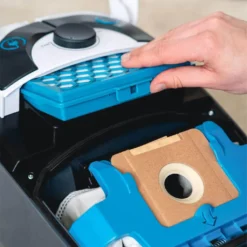 HooGo B3+ Bodenstaubsauger 3 Liter Mit Beutel Inkl. Parkett-, Polster- Und Fugendüse, Möbelbürste, 11m Aktionsradius, HEPA14 Filter, Allergikertauglich -Rein Blitz Geschaft 509739cc80c0fdceb3daf9de85d7e2e9