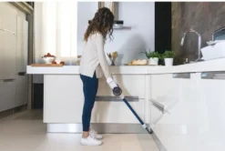 CANDY CVIVA10 Leistungsstarker Stabstaubsauger 22V 3 Leistungsstufen Lange Autonomie 35 Min Licht Elektrobürste LED Licht Entleeren 1 Klick -Rein Blitz Geschaft 544542355742c725b684cc70ddbf84b7