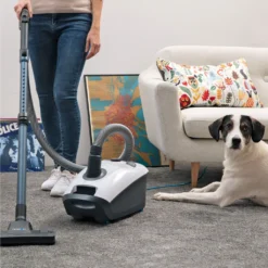 HooGo B3+ Bodenstaubsauger 3 Liter Mit Beutel Inkl. Parkett-, Polster- Und Fugendüse, Möbelbürste, 11m Aktionsradius, HEPA14 Filter, Allergikertauglich -Rein Blitz Geschaft 96d089e8e348c0c7cdf4195a00d823f9