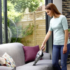 Black & Decker Black + Decker NVC220WC Akku-Handstaubsauger Kabellos Beutellos 15,5 AW -Rein Blitz Geschaft a45cf7b30c781370822852dbe3179660