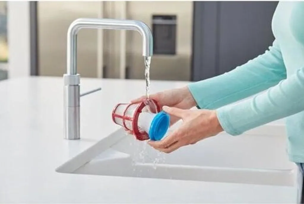 Black & Decker Akkusauger SVB520JW 2in1 Boden- Und Handsauger, 18 Volt 6 Black & Decker Akkusauger SVB520JW 2in1 Boden- Und Handsauger, 18 Volt – Bild 5